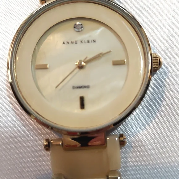 Anne Klein Watch - has new battery! It works!!